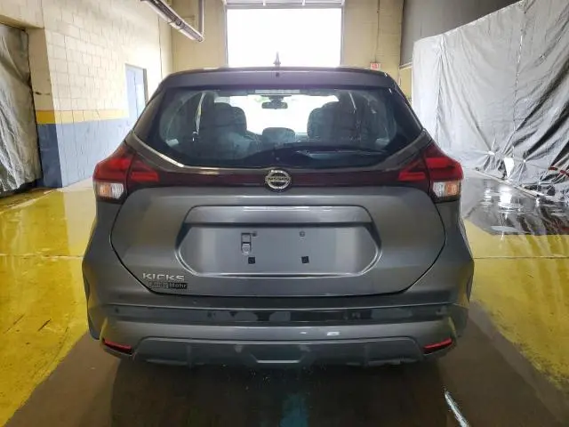2021 NISSAN KICKS S  