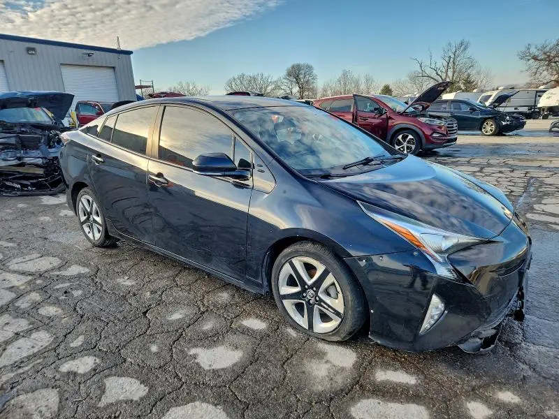 2017 TOYOTA PRIUS   
