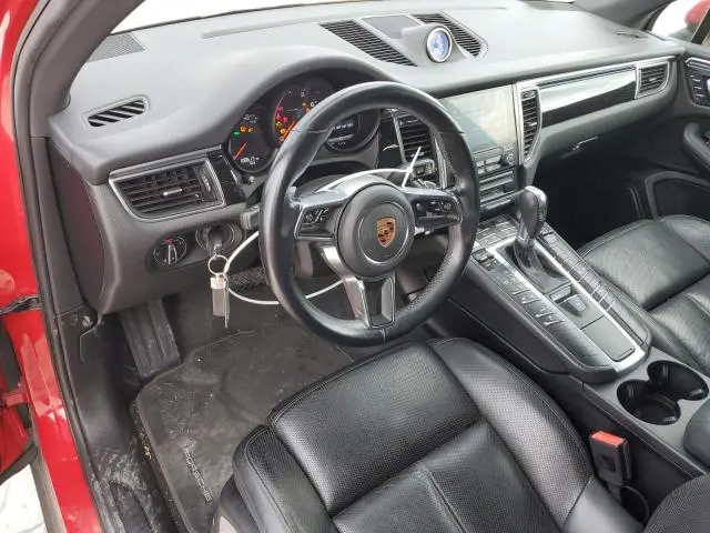 2018 PORSCHE MACAN   