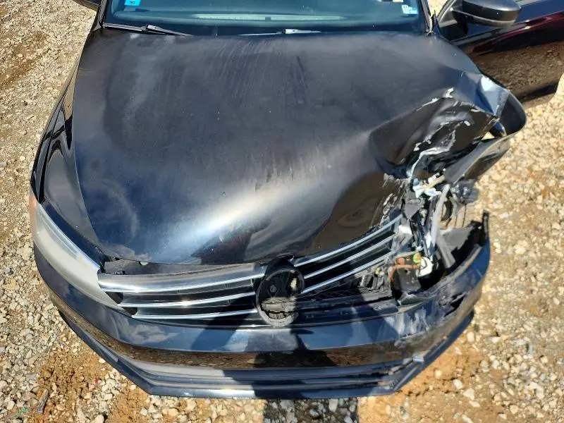 2016 VOLKSWAGEN JETTA SPORT  