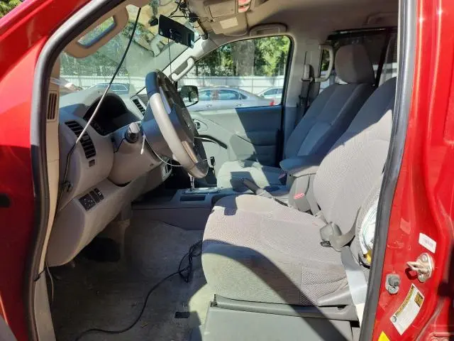 2017 NISSAN FRONTIER S