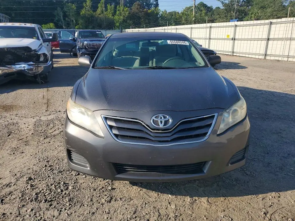 2011 TOYOTA CAMRY LE  