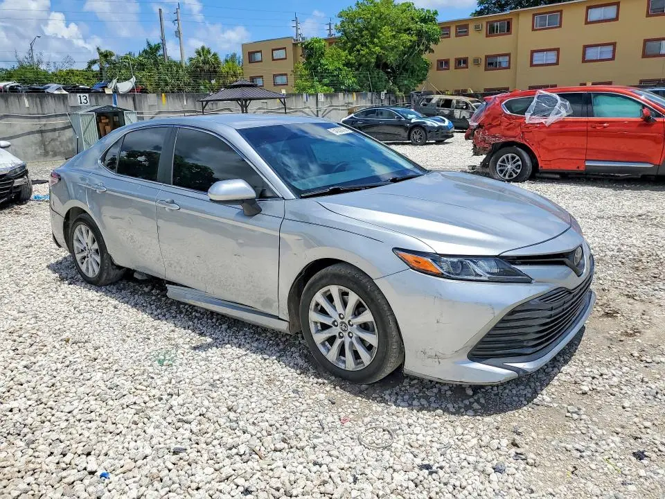 2020 TOYOTA CAMRY LE  