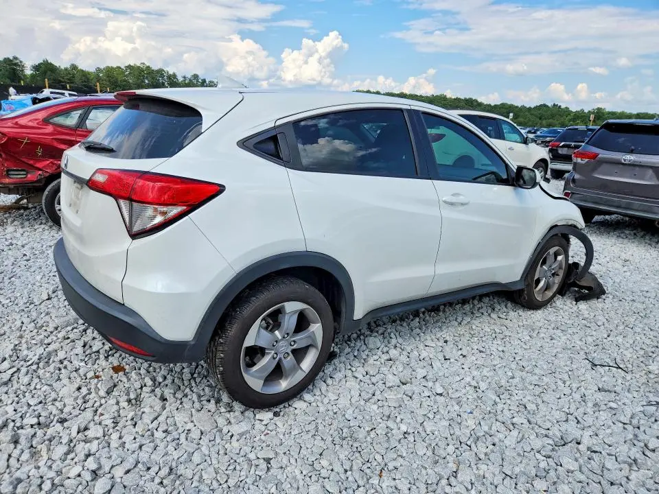 2022 HONDA HR-V LX  