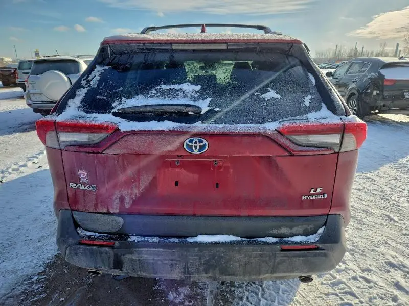 2020 TOYOTA RAV4 LE  