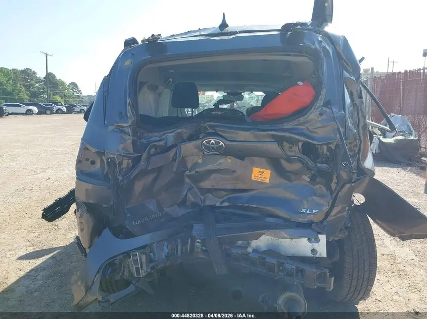 2019 TOYOTA HIGHLANDER XLE