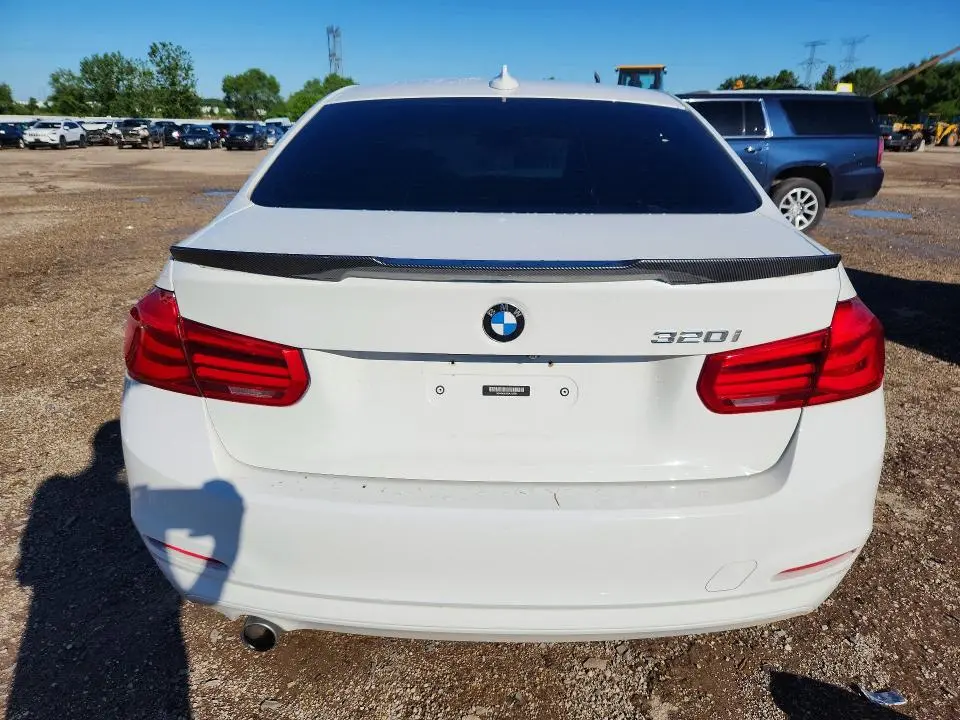 2018 BMW 320 I  