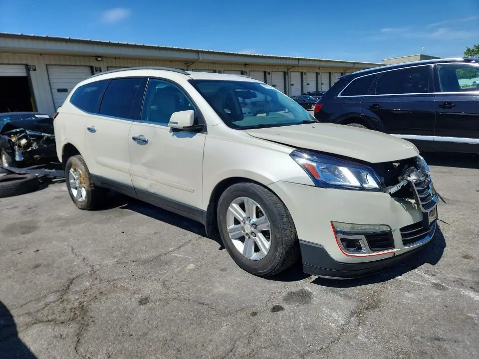 2013 CHEVROLET TRAVERSE LT  