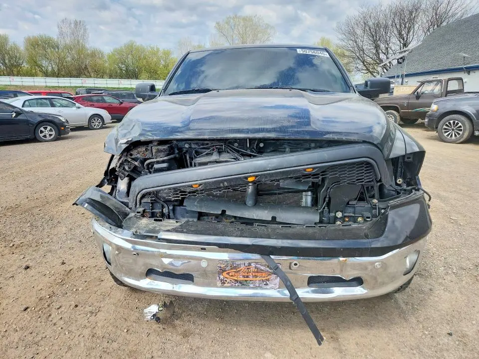 2015 RAM 1500 SLT  