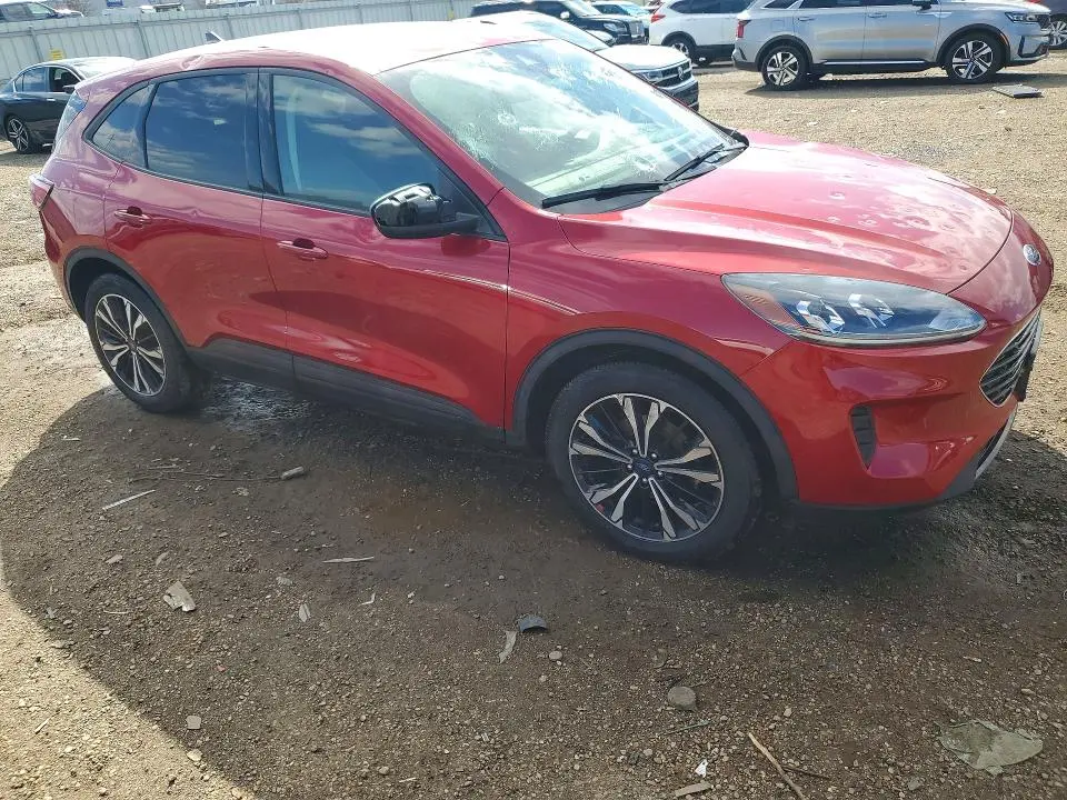 2022 FORD ESCAPE SE  
