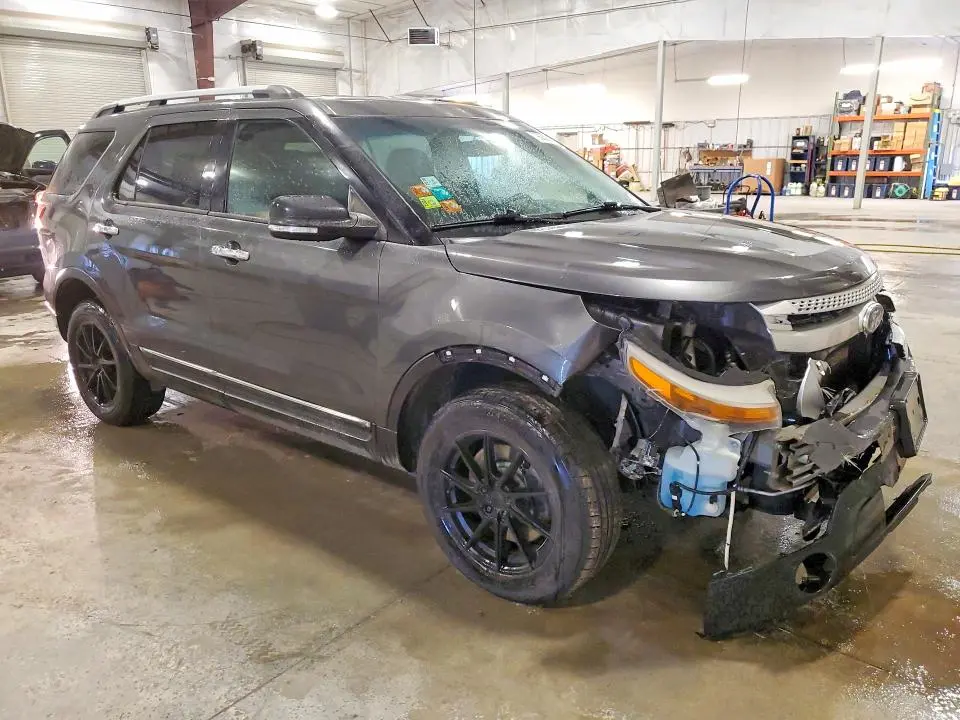 2015 FORD EXPLORER XLT  