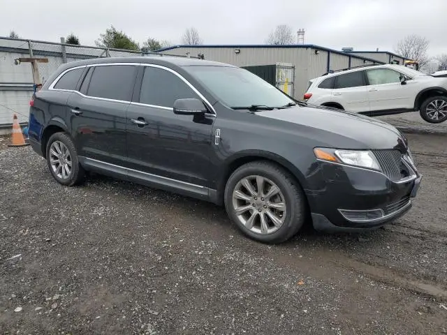 2014 LINCOLN MKT   