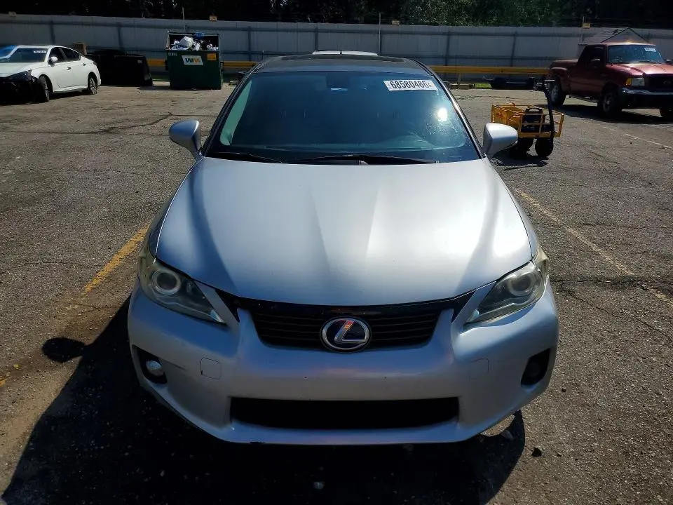 2011 LEXUS CT 200  