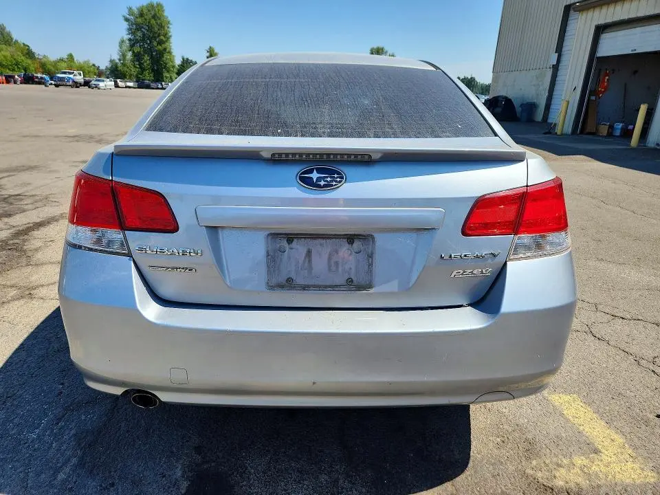 2013 SUBARU LEGACY 2.5I PREMIUM  