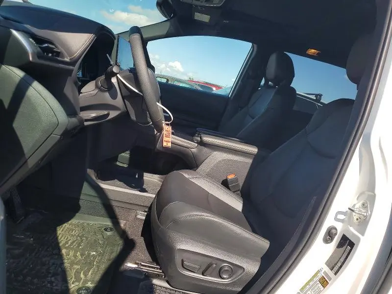 2026 TOYOTA SIENNA WOODLAND EDITION  