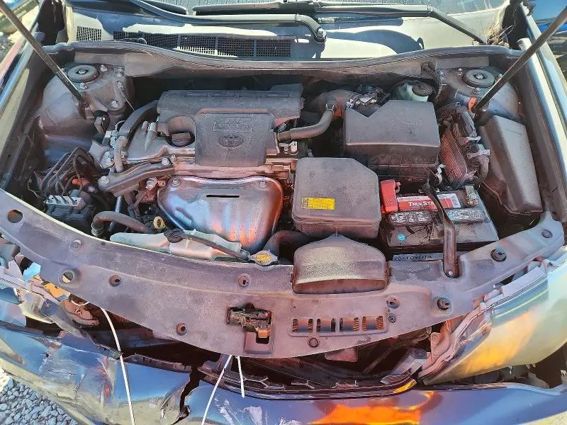 2014 TOYOTA CAMRY SE  