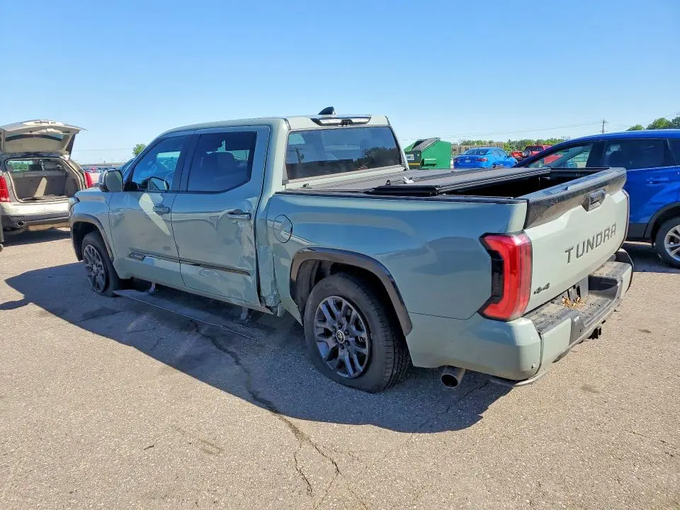 2024 TOYOTA TUNDRA PLATINUM  