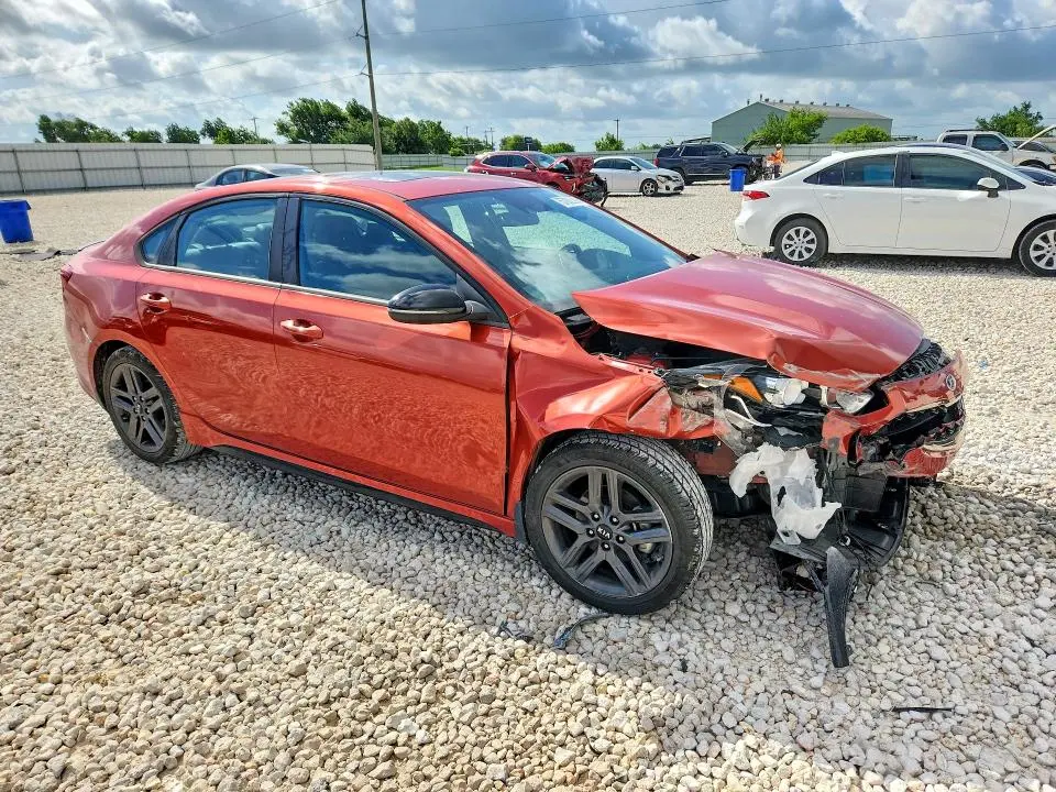 2021 KIA FORTE GT LINE  