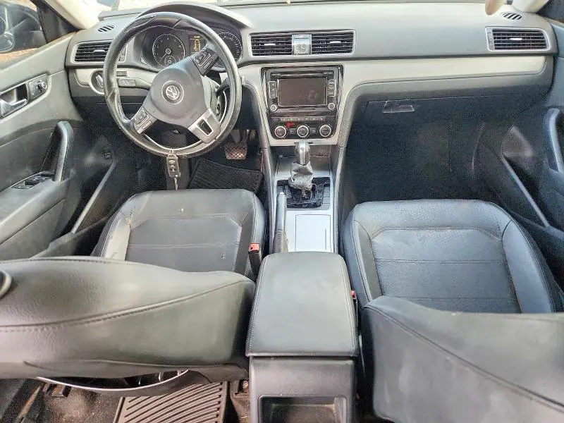 2012 VOLKSWAGEN PASSAT SE  