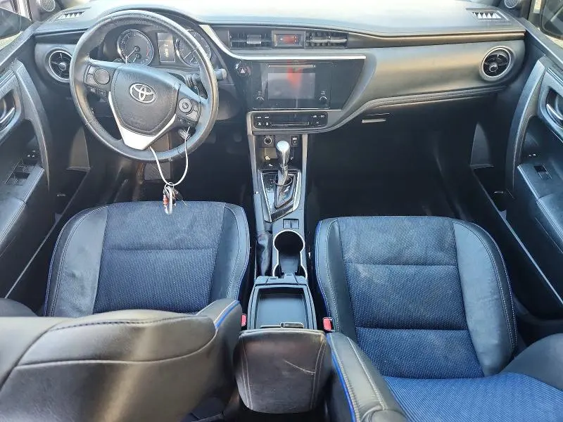 2018 TOYOTA COROLLA SE  