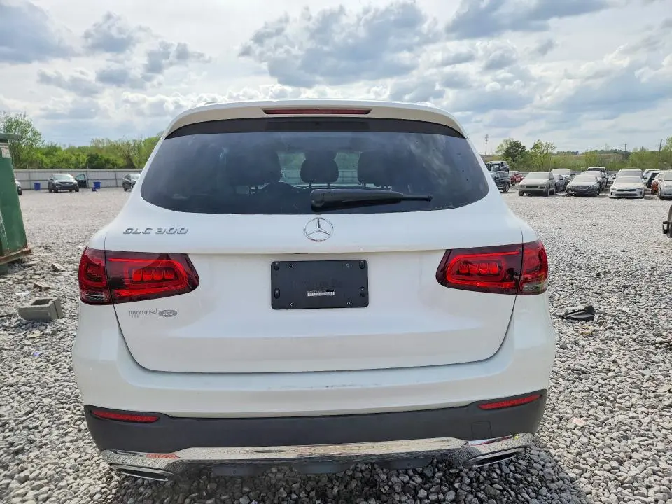 2021 MERCEDES-BENZ GLC 300  