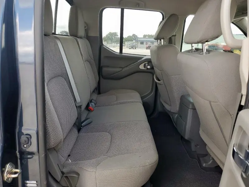 2019 NISSAN FRONTIER S  
