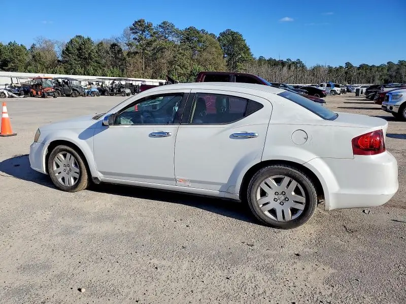2013 DODGE AVENGER SE  