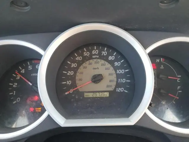 2011 TOYOTA TACOMA   