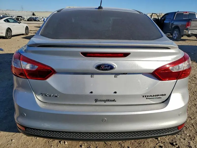 2014 FORD FOCUS TITANIUM  