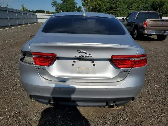 2017 JAGUAR XE R - SPORT