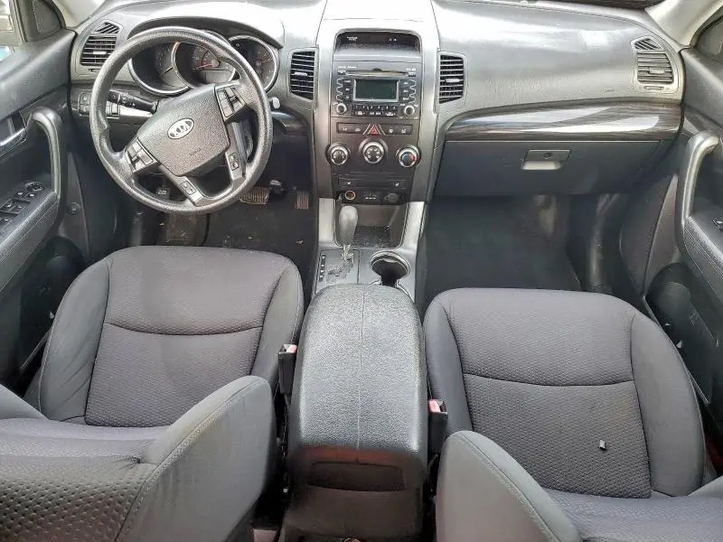 2011 KIA SORENTO BASE  