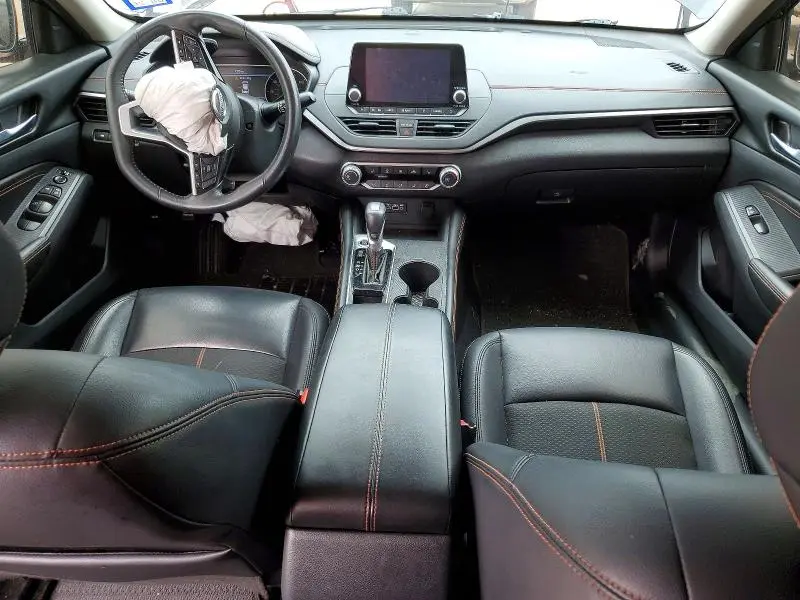 2021 NISSAN ALTIMA SR  