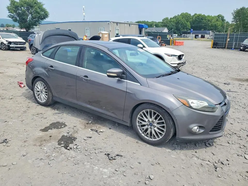 2014 FORD FOCUS TITANIUM  