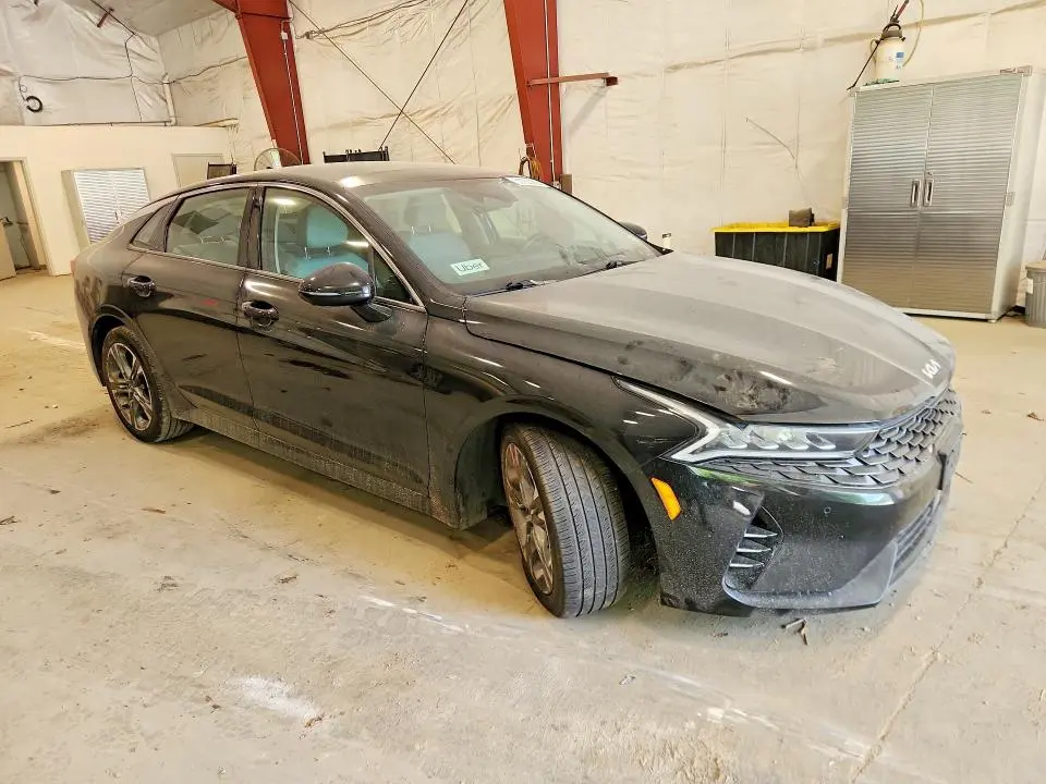 2022 KIA K5 EX  