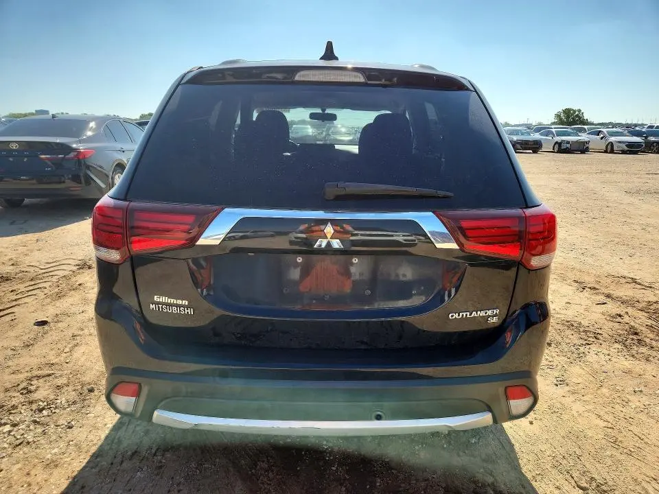 2017 MITSUBISHI OUTLANDER SE  