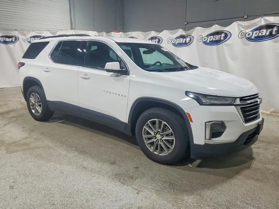 2023 CHEVROLET TRAVERSE LT  
