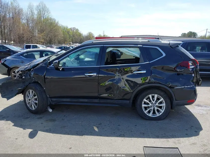 2020 NISSAN ROGUE SV FWD