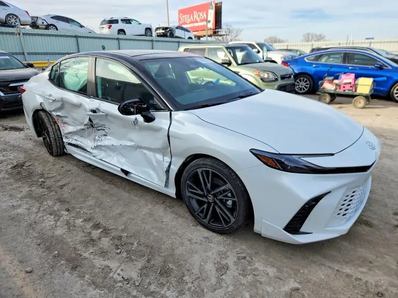 2025 TOYOTA CAMRY XSE  