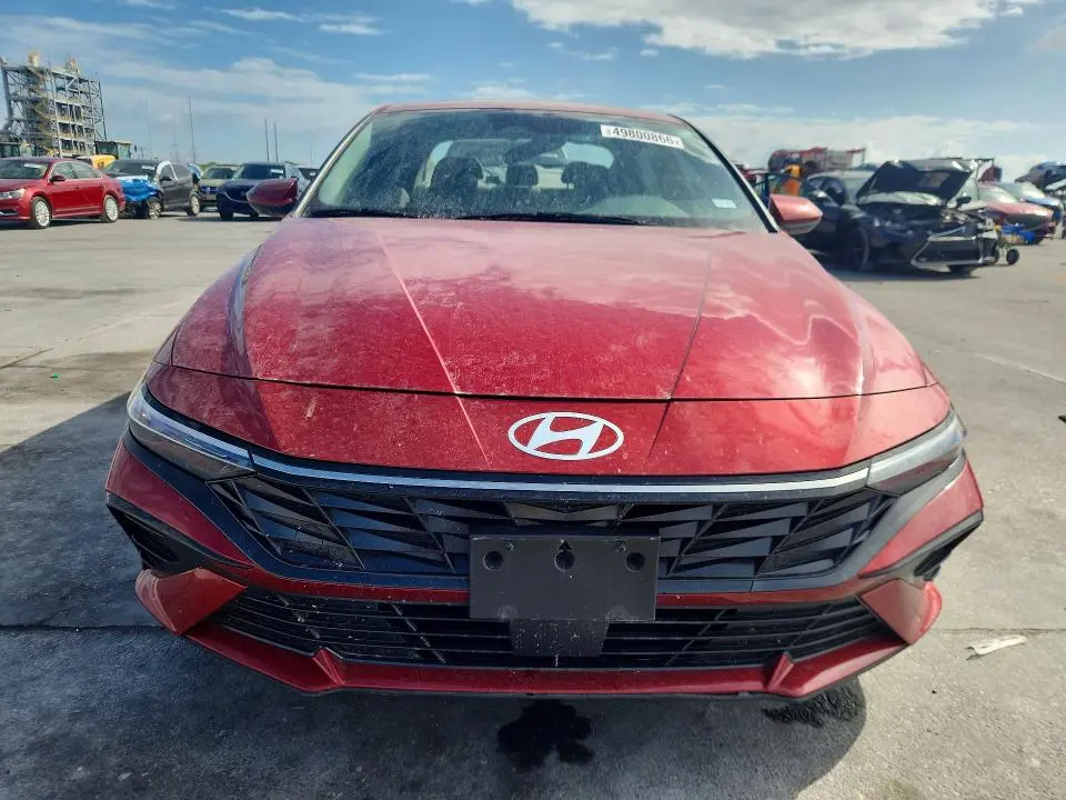 2025 HYUNDAI ELANTRA SEL  
