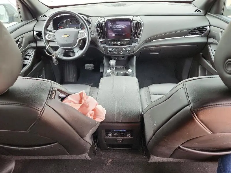 2023 CHEVROLET TRAVERSE LT  