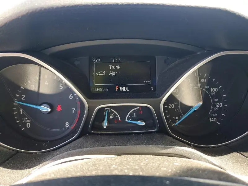 2017 FORD FOCUS SE  