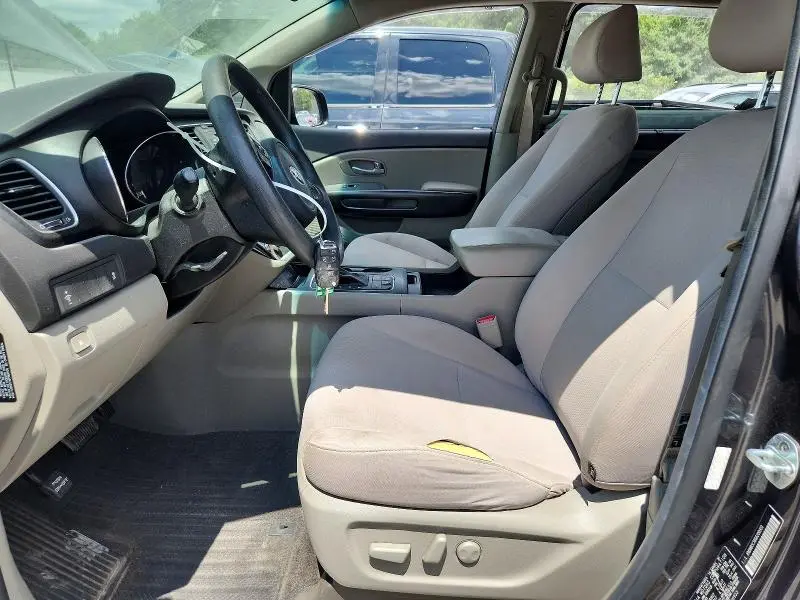 2016 KIA SEDONA LX  