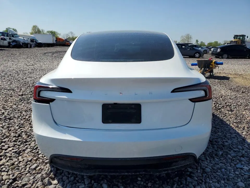 2025 TESLA MODEL 3   