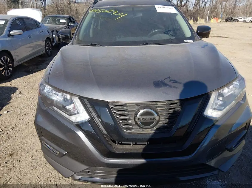 2018 NISSAN ROGUE SV