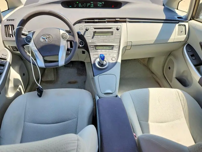 2011 TOYOTA PRIUS THREE  