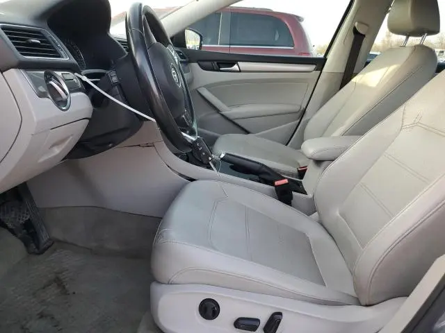 2015 VOLKSWAGEN PASSAT S  