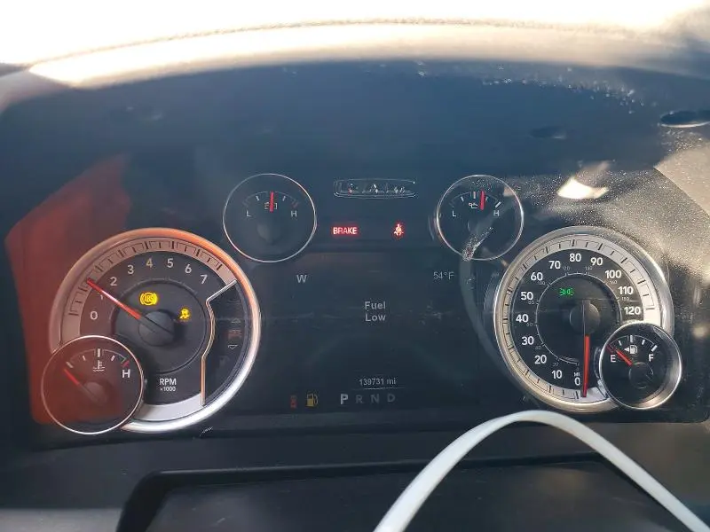 2017 RAM 1500 SLT  