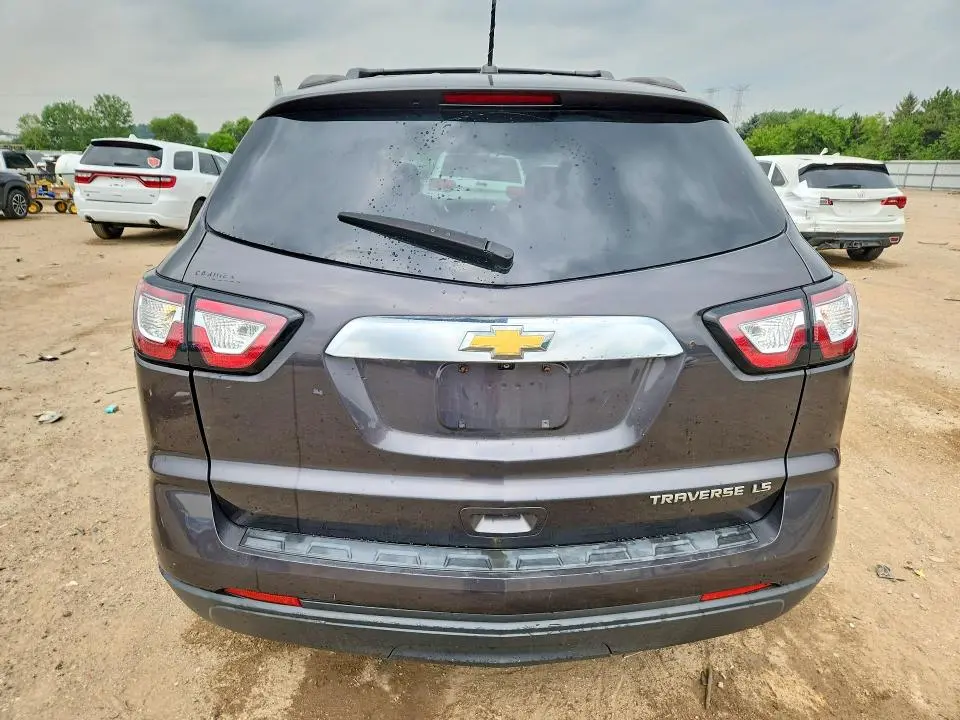 2013 CHEVROLET TRAVERSE LS  