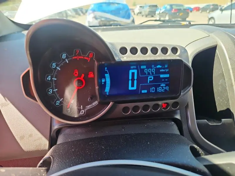 2015 CHEVROLET SONIC LT  