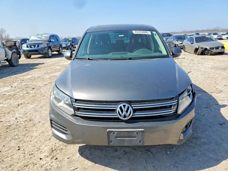 2013 VOLKSWAGEN TIGUAN S  